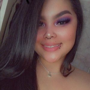 Meet your Posher, Jade